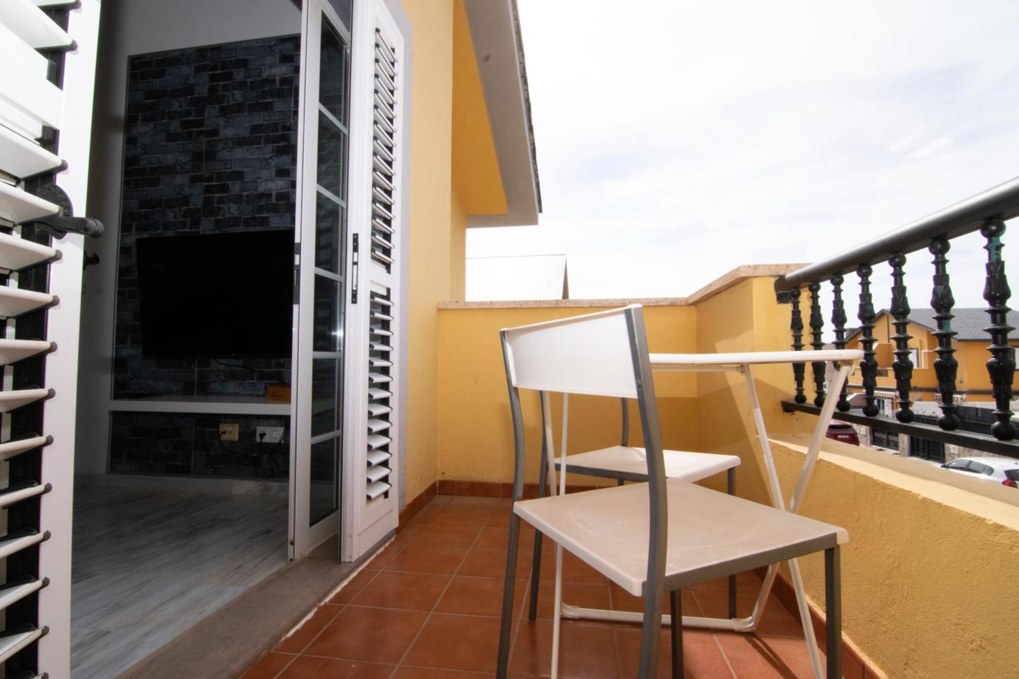 The Safe Point Suites Castillo Castillo del Romeral Екстер'єр фото